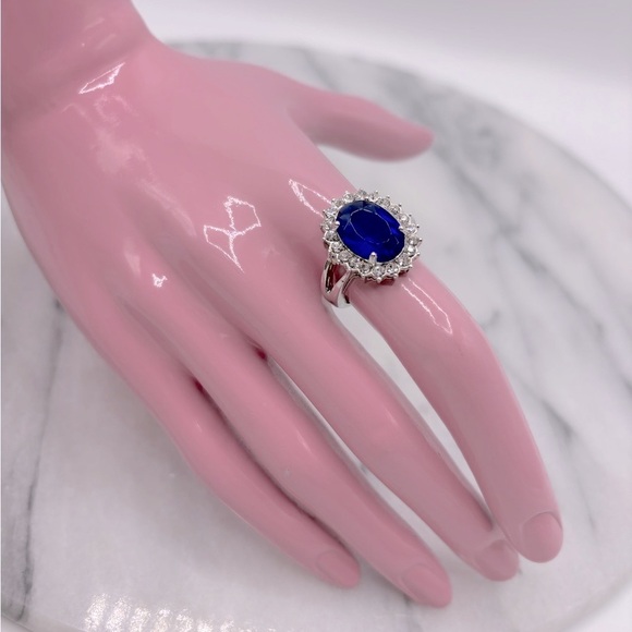 Princess Diana Inspired Blue Oval Sapphire &‎ Crystal Costume Jewelry Ring 8 - Picture 6 of 11